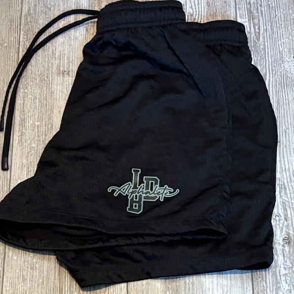 Alphalete Black Signature Mesh Athletic Shorts with Logo -Medium - Picture 10 of 10